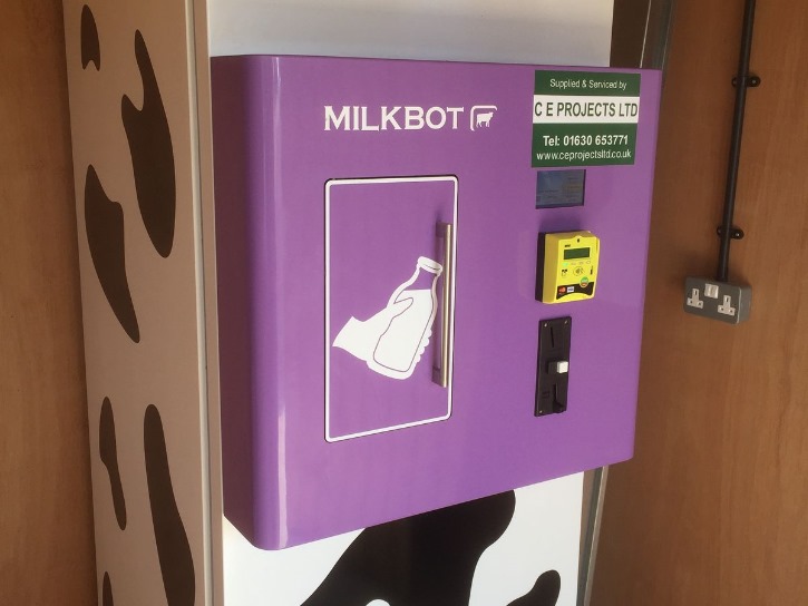 비대면 우유 자판기 인기 상한가.jpg