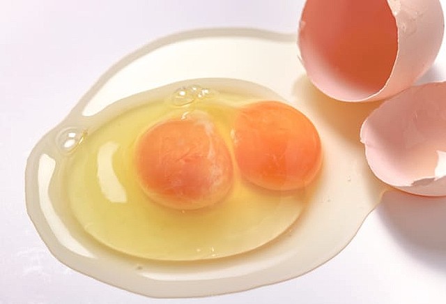 계란 흰자와 노른자의 영양상 차이는.jpg
