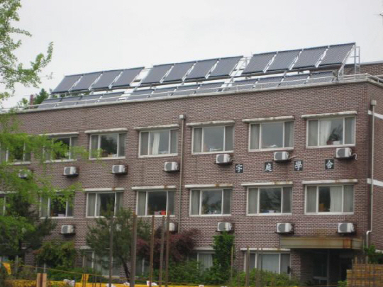 학교지붕 태양광발전시설.jpg